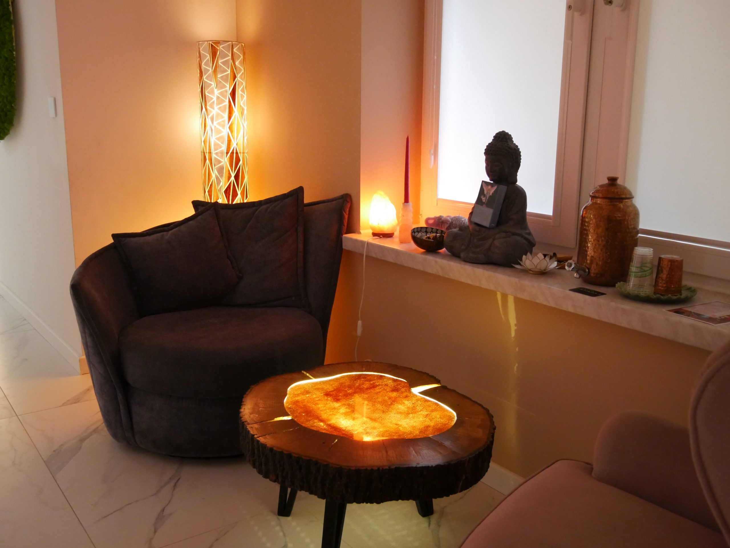 O nas 6 Holy Spa w Krakowie masaże spa kawiarnia